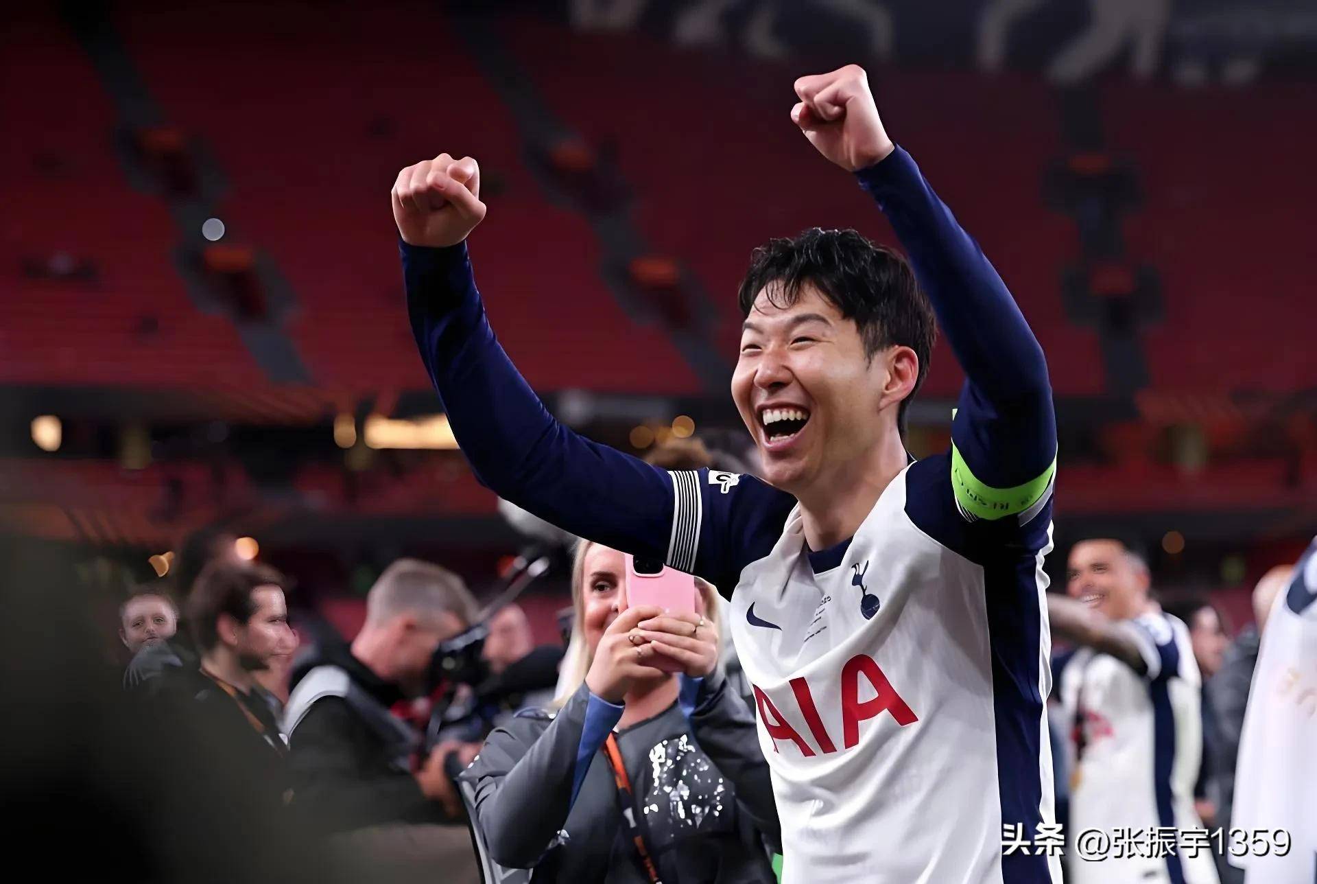 热刺1-0曼联欧联杯夺冠，“吊车尾”进欧冠引争议！