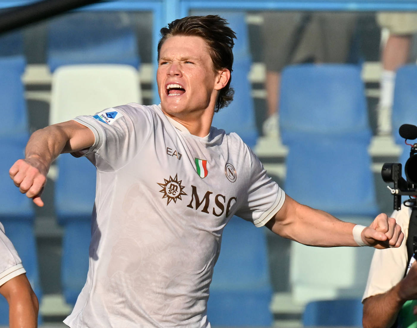 （体育）足球——意甲：那不勒斯胜萨索洛